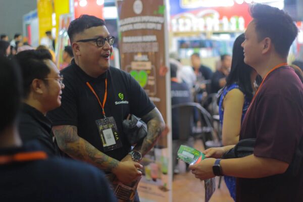 BOOTH-INTERACTION-IMG_5175