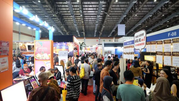 CROWD-DSCF0756