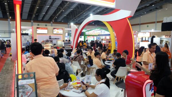 CROWD-DSCF0779
