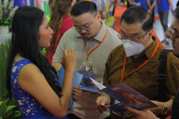 CROWD-IMG_5133
