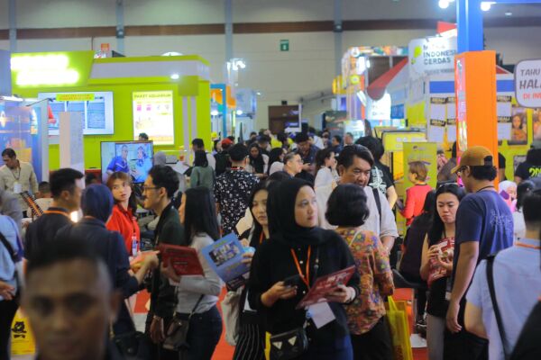 CROWD-IMG_5668