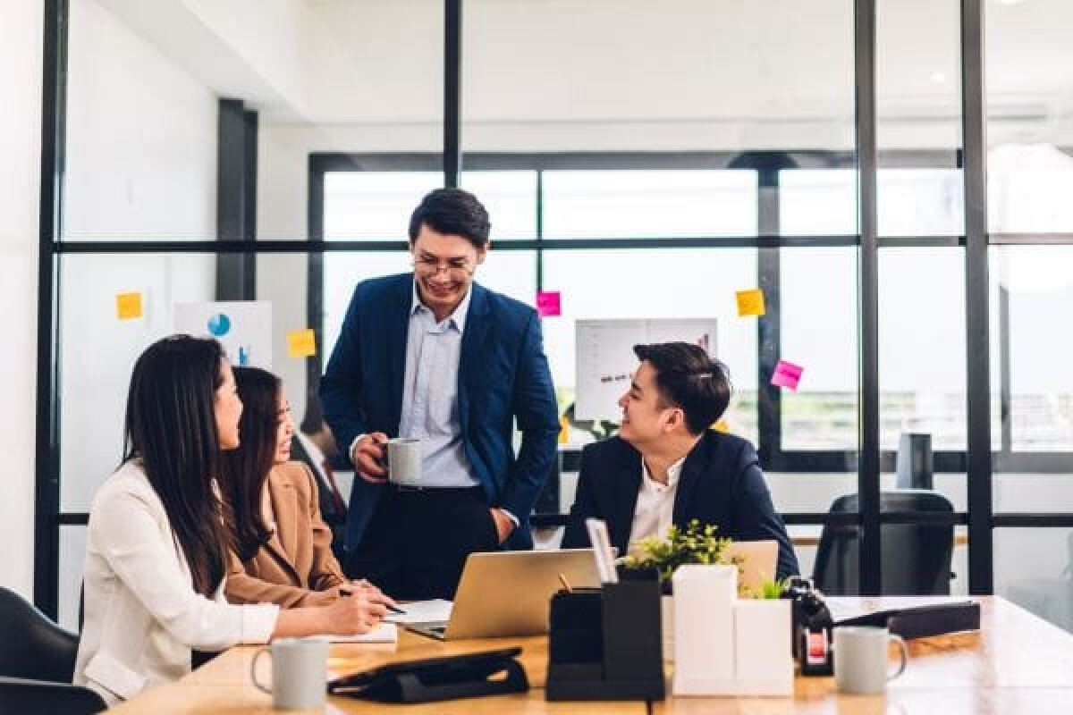 10 Ide Acara Akhir Tahun di Kantor yang Tak Terlupakan