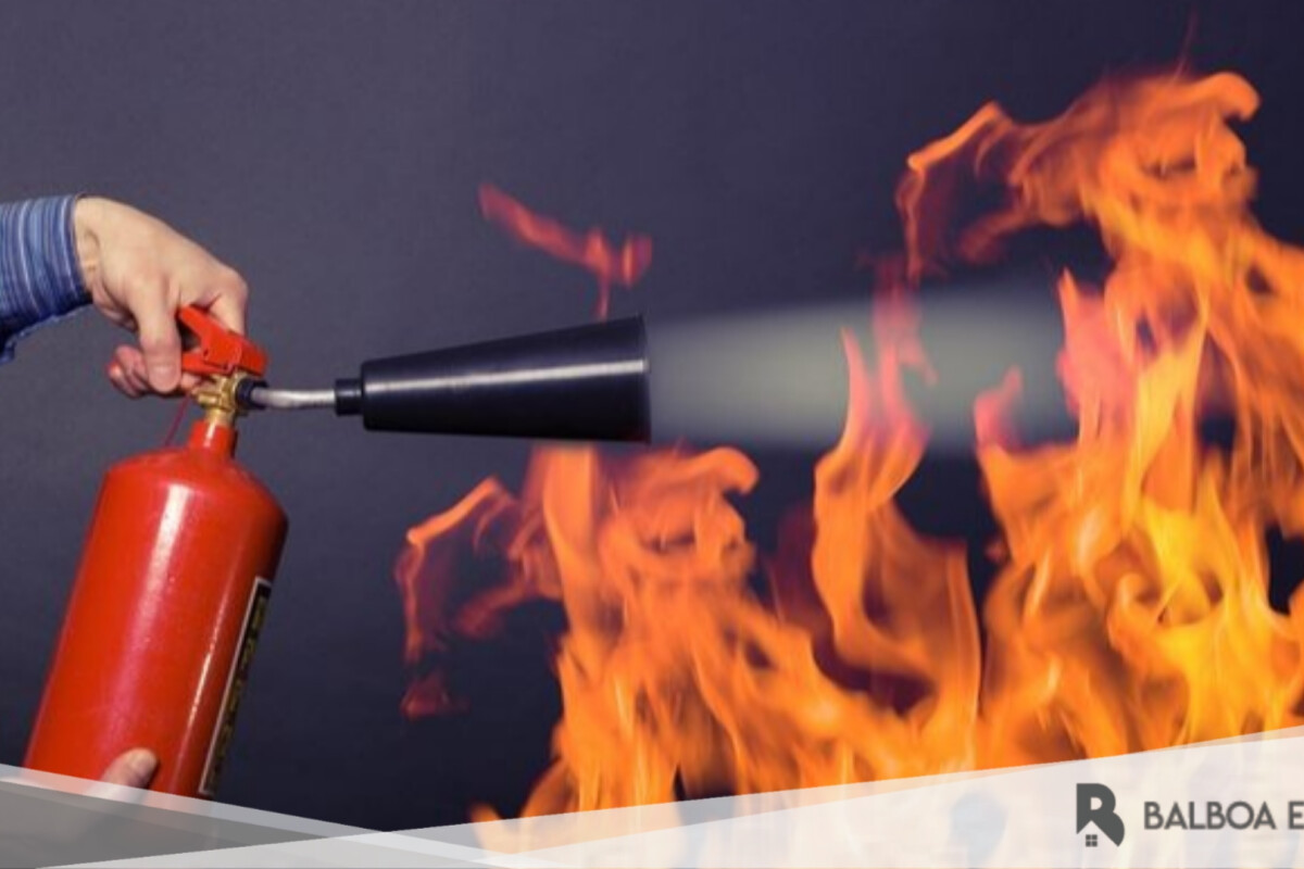 Alat-Alat yang diperlukan untuk mempersiapkan jika terjadi Kebakaran di rumah