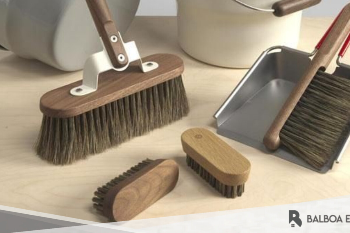 Alat Bersih - Bersih yang wajib ada Di Rumah