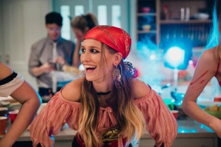 Ide Dress Code Lucu dan Kocak, Siap-siap Outing Makin Pecah!