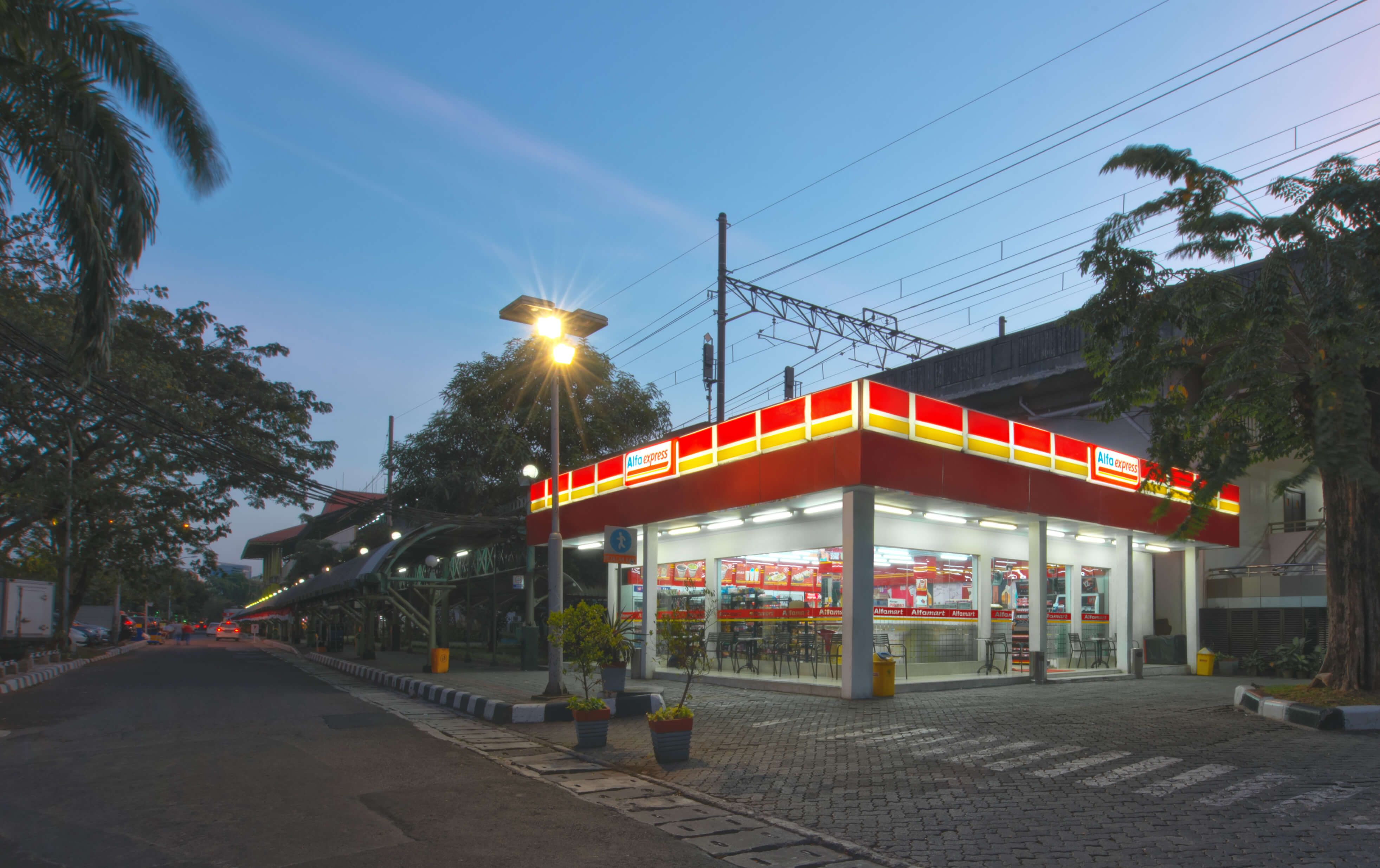 Franchise Alfamart Berapa? Ini Biaya, Cara Daftar & Tipsnya