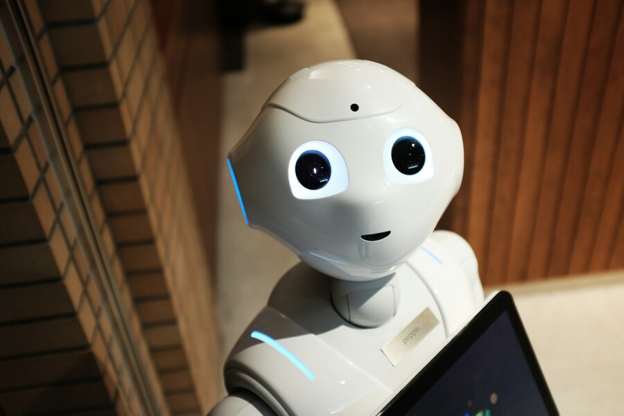 AI Safety Bukan Lagi Eksperimen Akademis: Pelajaran dari Anthropic dan DeepMind