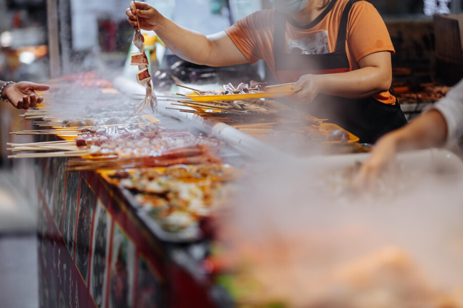 10 Tips & Strategi Pemilihan Lokasi Usaha Makanan agar Lari