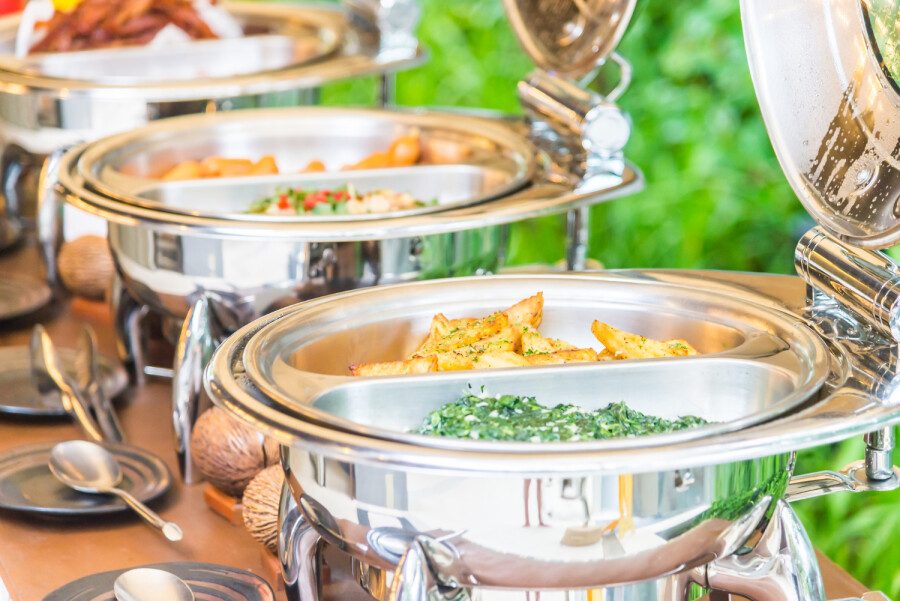 Apa Itu Buffet? Pengertian, Jenis, & Bedanya dengan AYCE