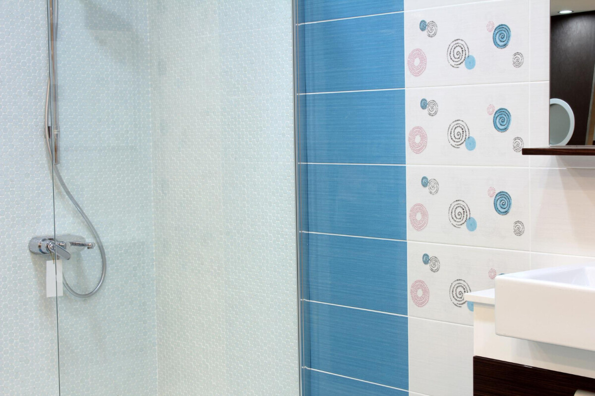 Keramik Dinding Kamar Mandi 25x40: Keunggulan & Perhitungannya