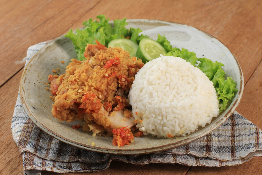 10 Franchise Ayam Geprek yang Bisa Jadi Pilihan Bisnis