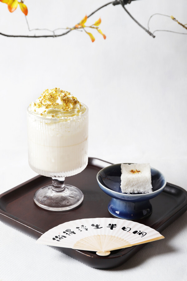 桂花乌龙鲜奶茶